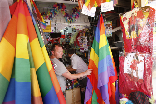 ANI Gaypride 2011 2013 02