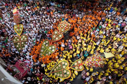 SPAIN-TRADITION-HEART