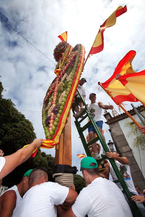 SPAIN-TRADITION-HEART