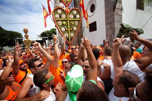 SPAIN-TRADITION-HEART